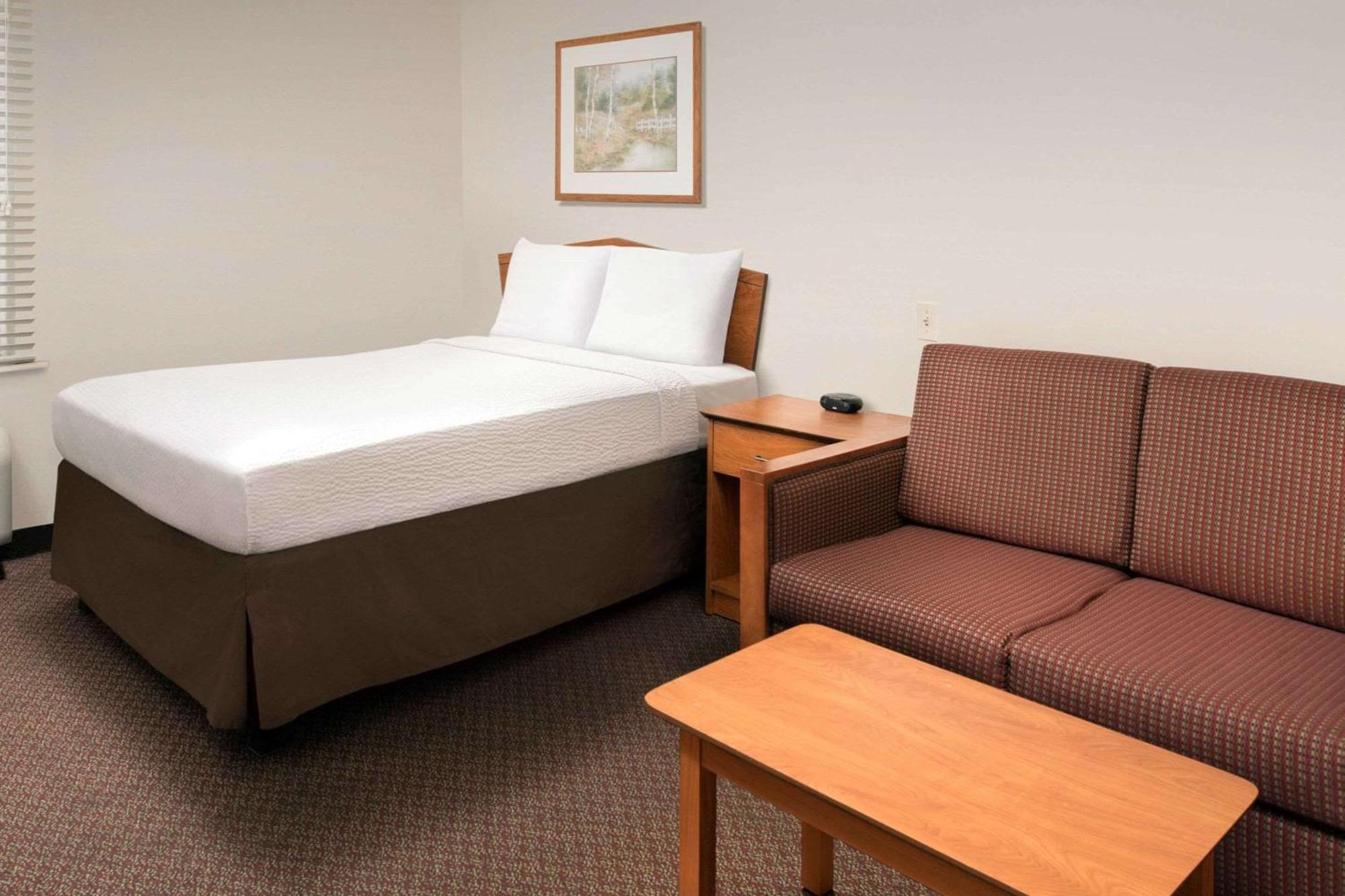 Woodspring Suites Savannah Garden City Экстерьер фото