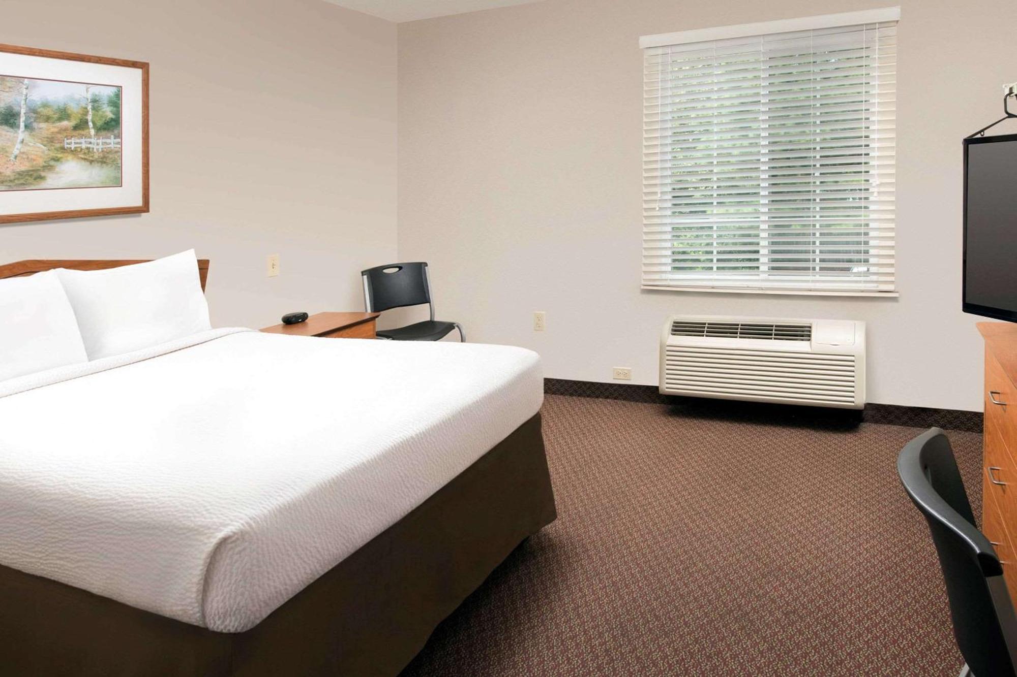Woodspring Suites Savannah Garden City Экстерьер фото