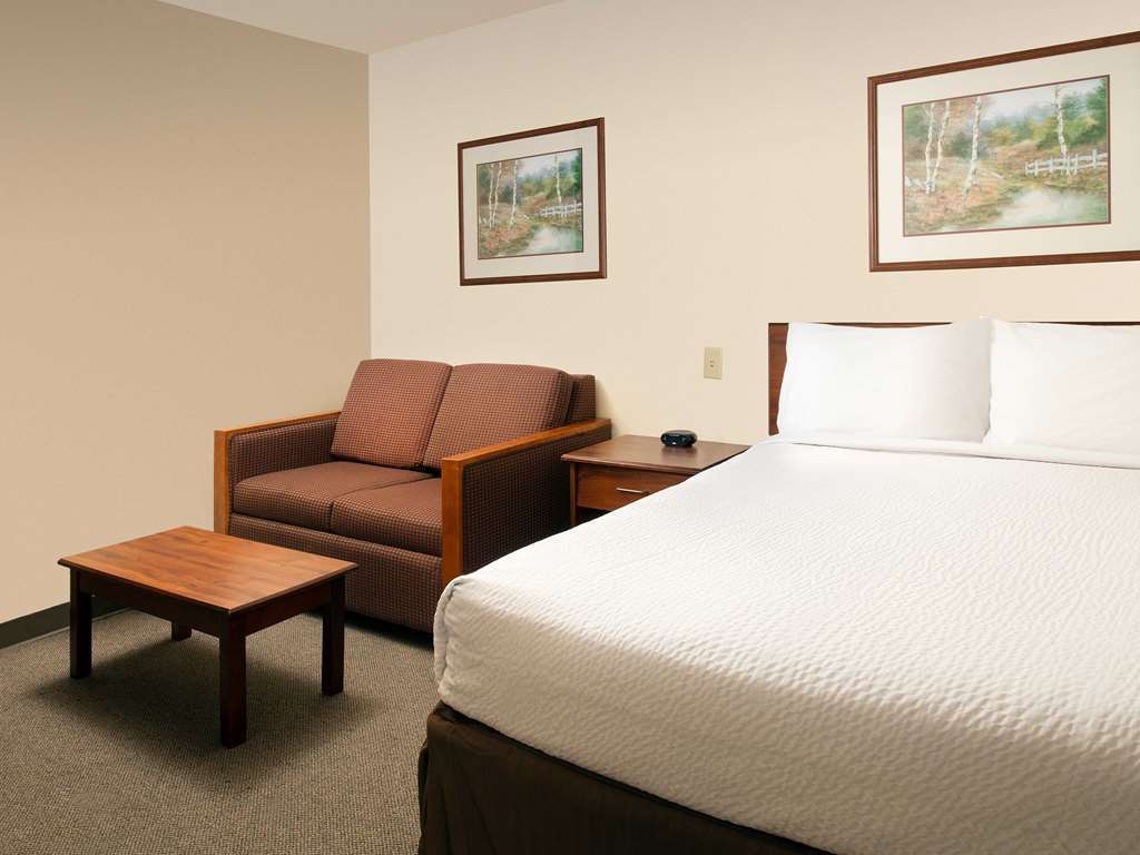 Woodspring Suites Savannah Garden City Номер фото