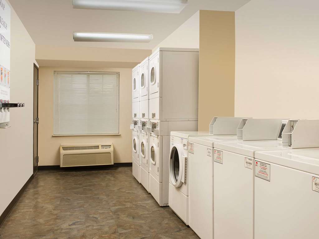 Woodspring Suites Savannah Garden City Удобства фото
